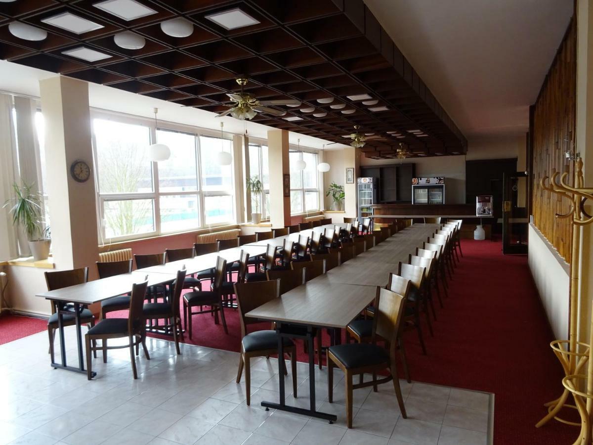 Patria Hotel Trutnov Exterior photo